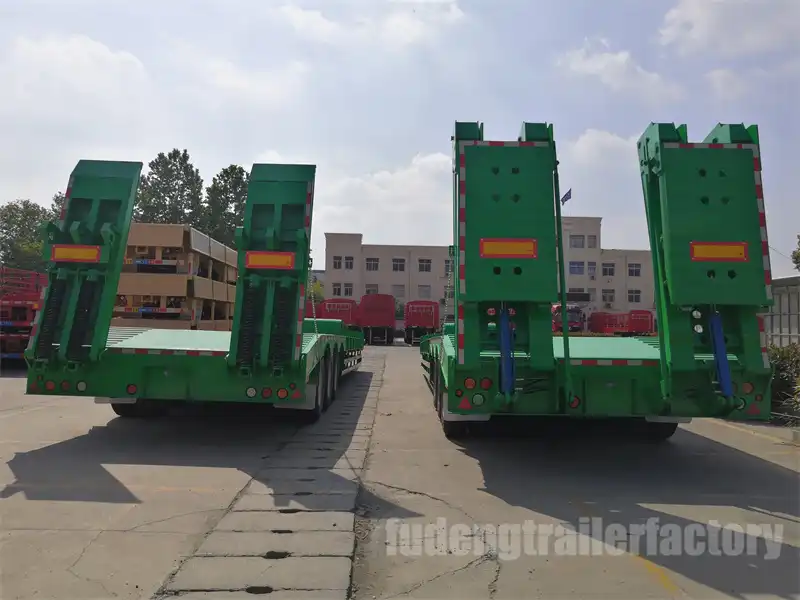 3 Axles Low Loader Trailer03